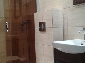 Husarz Władca Łazienką w apartamencie czteroosobowy?v=1.0.1