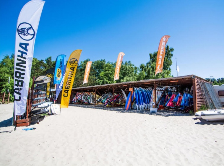 SurfPoint pod cyprysami