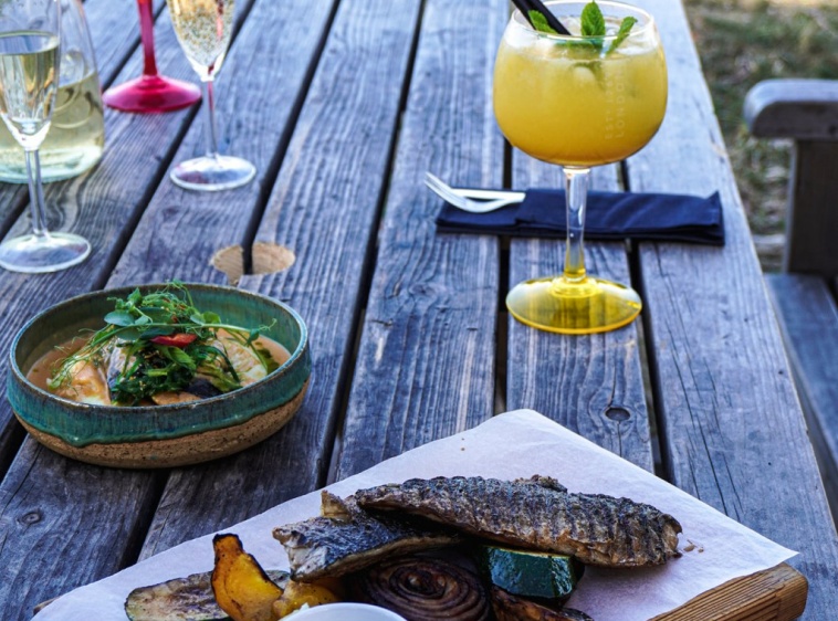 Cocktail Bar & Bistro Rettungs Budy Jastarnia