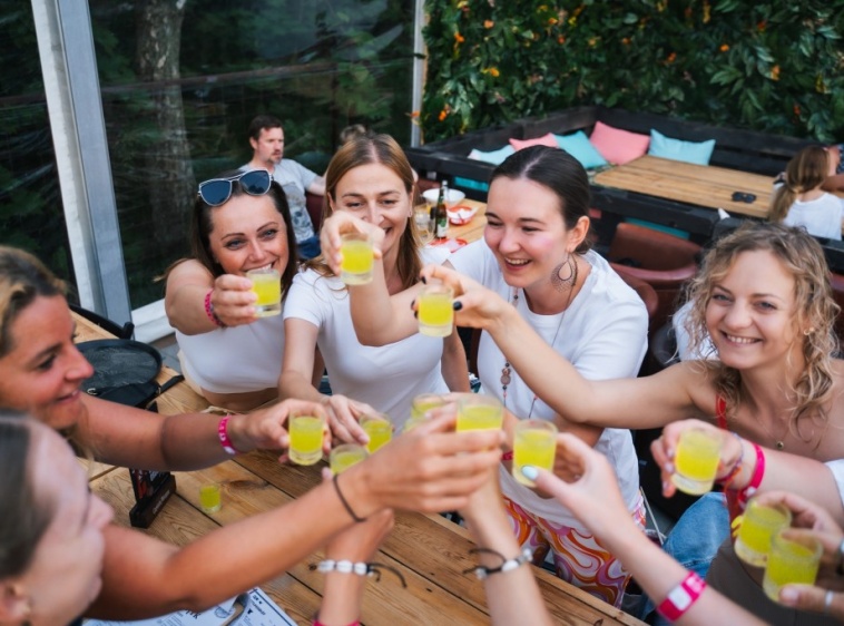 Cocktail Bar & Bistro Rettungs Budy Jastarnia