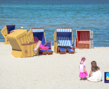 Kosze plażowe w Jastarni. 
