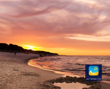 Piękne barwy na jastarnickim niebie.